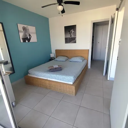 Naturiste Cap D'agde Heliopolis F 71 אגדה